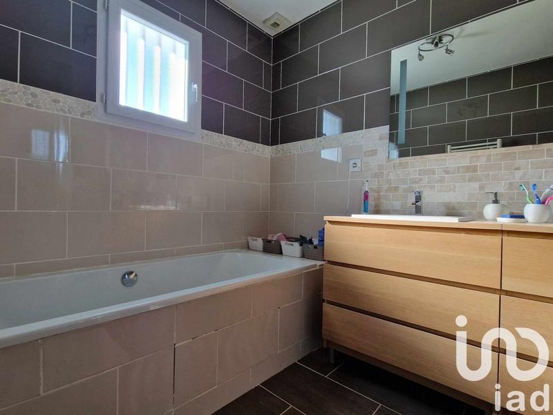 Maison - 200 m² - 7 pièces