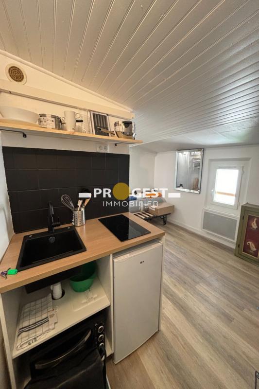 Studio - 11 m² - 1 pièce