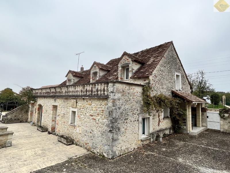 Maison - 213 m² - 6 pièces