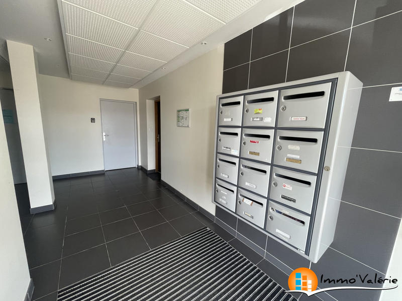 Appartement - 77 m² - 3 pièces