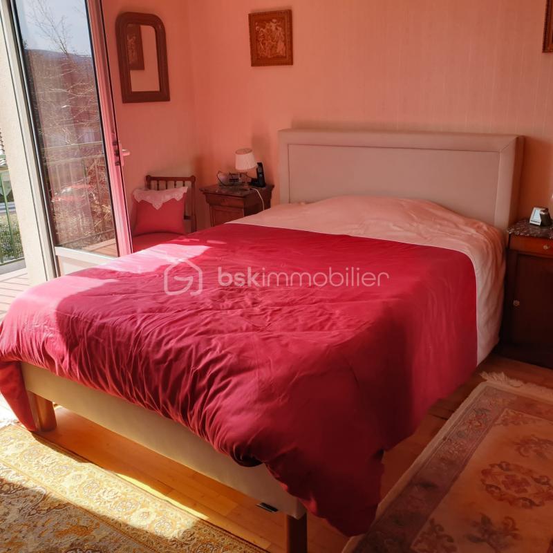 Maison - 102 m² - 5 pièces