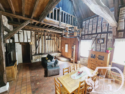 Maison - 222 m² - 11 pièces