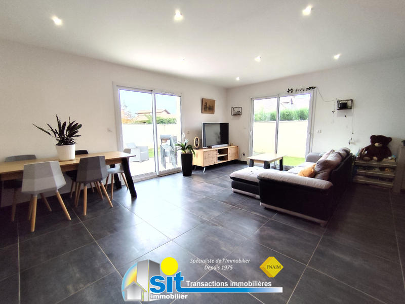 Maison - 105 m² - 5 pièces