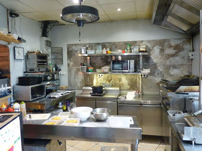 Local commercial - 54 m² - 2 pièces