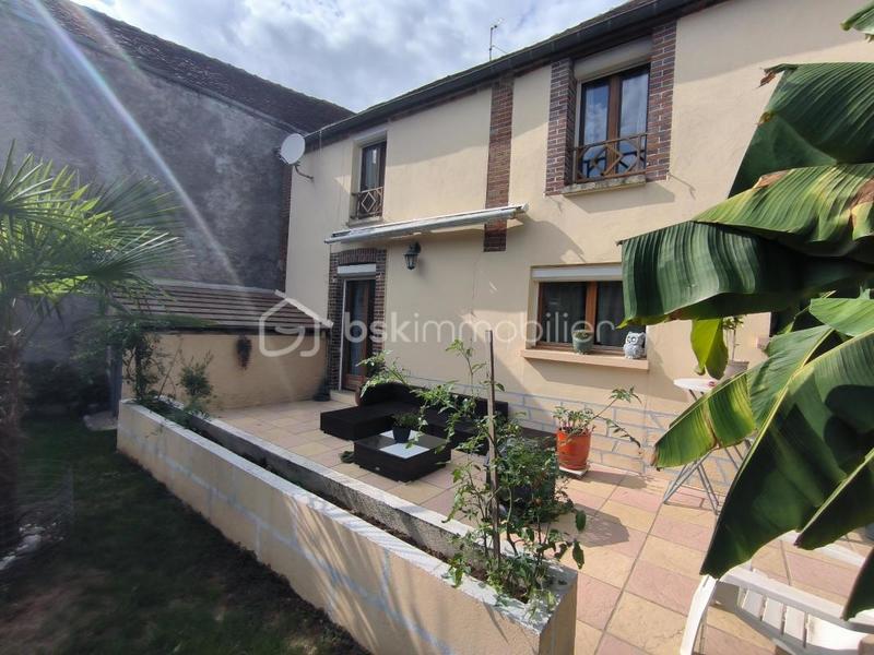 Maison - 107 m² - 5 pièces