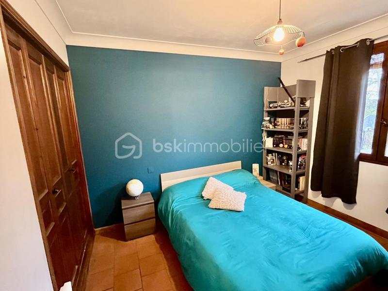 Villa - 180 m² - 8 pièces