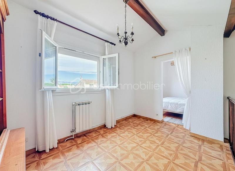 Villa - 110 m² - 5 pièces