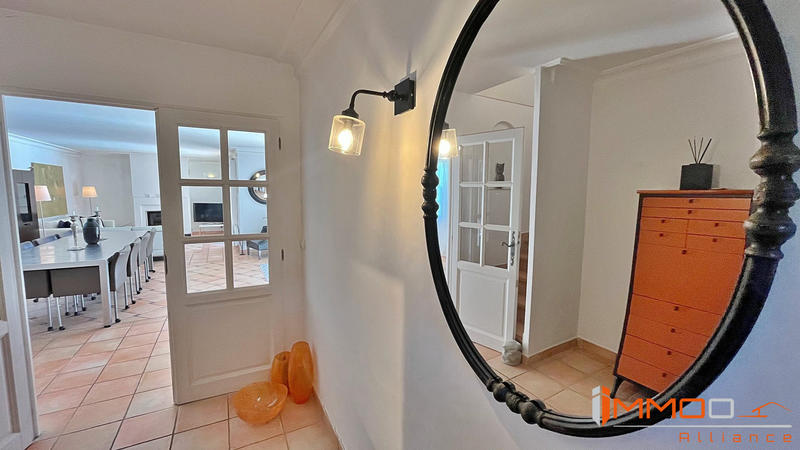 Villa - 174 m² - 6 pièces