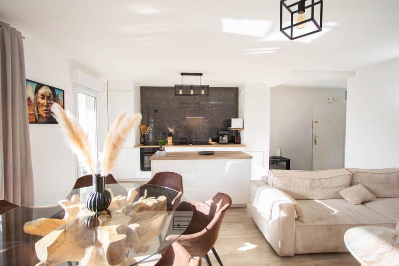 Appartement - 67 m² - 3 pièces