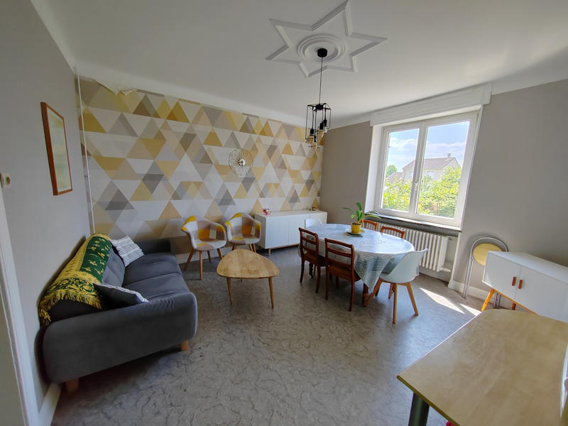 Maison - 170 m² - 8 pièces