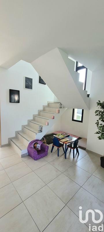 Maison - 140 m² - 6 pièces