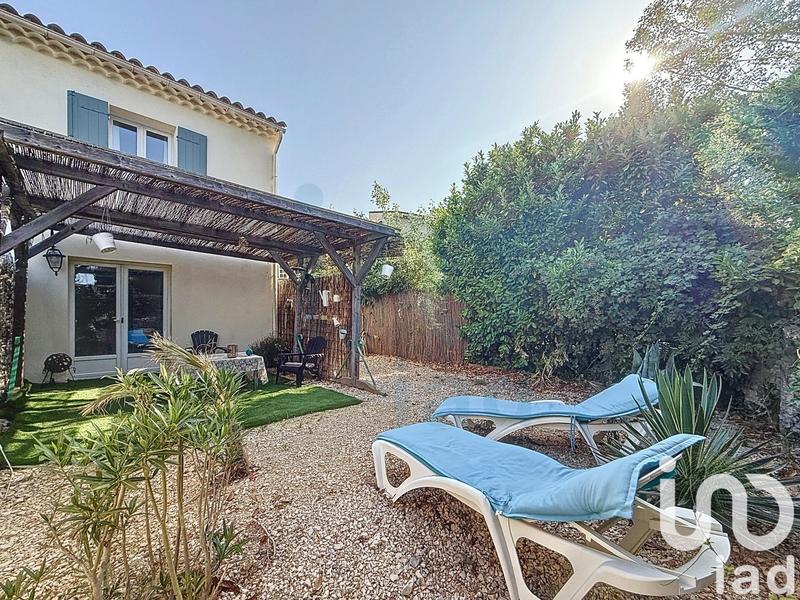 Maison - 250 m² - 10 pièces