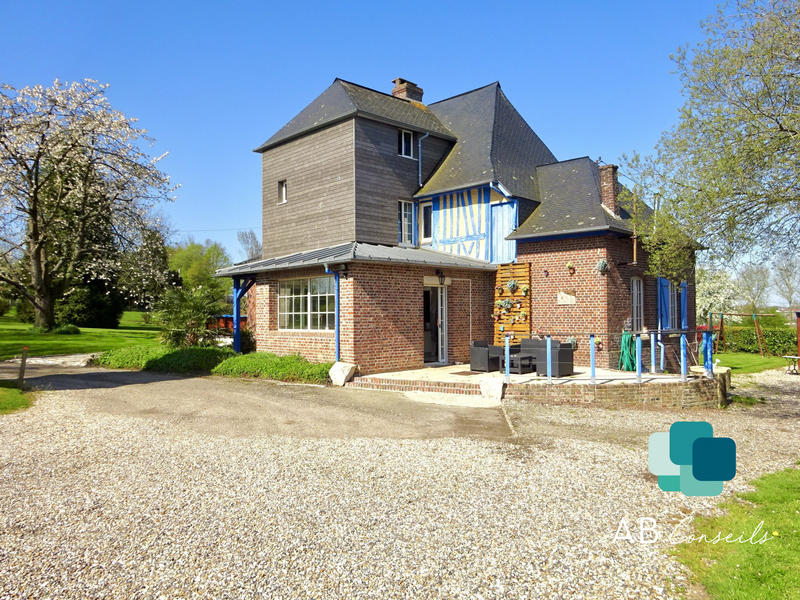 Maison ancienne - 206 m² - 7 pièces