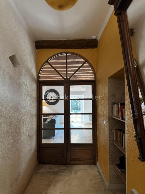 Maison en pierre - 208 m² - 7 pièces