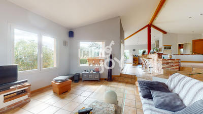 Maison - 159 m² - 5 pièces