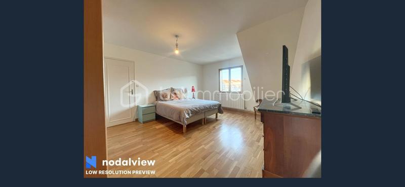 Maison de village - 215 m² - 10 pièces