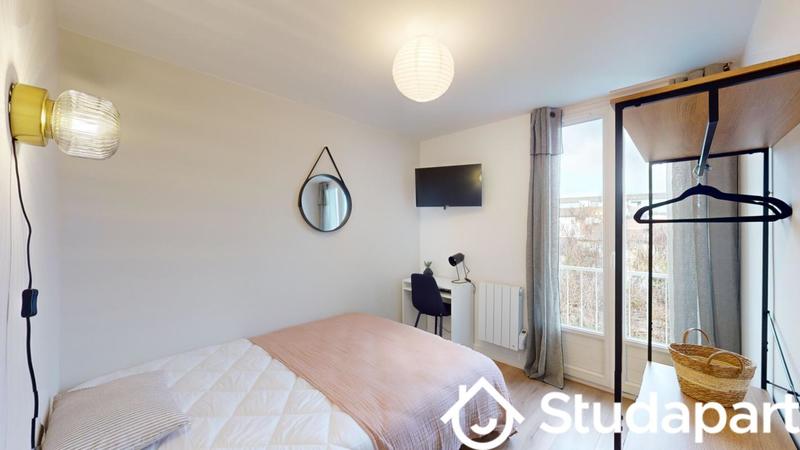 Chambre - 11 m² - 1 pièce