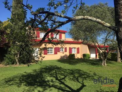 Maison - 164 m² - 6 pièces