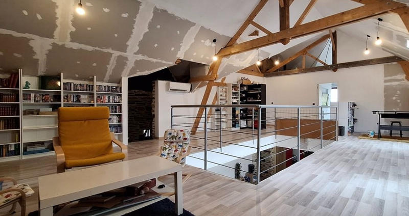 Maison - 320 m² - 8 pièces