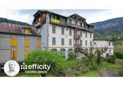 Immeuble - 1 475 m² - 46 pièces