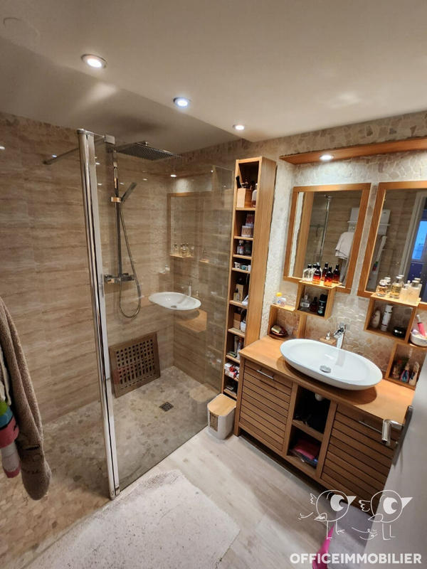 Appartement - 120 m² - 4 pièces