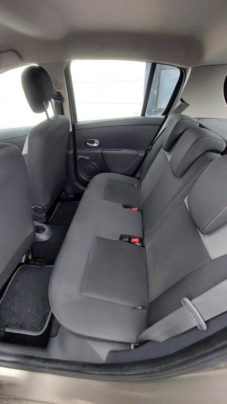 Renault Clio III Expression Clim 1.2 Tce 100 Eco2