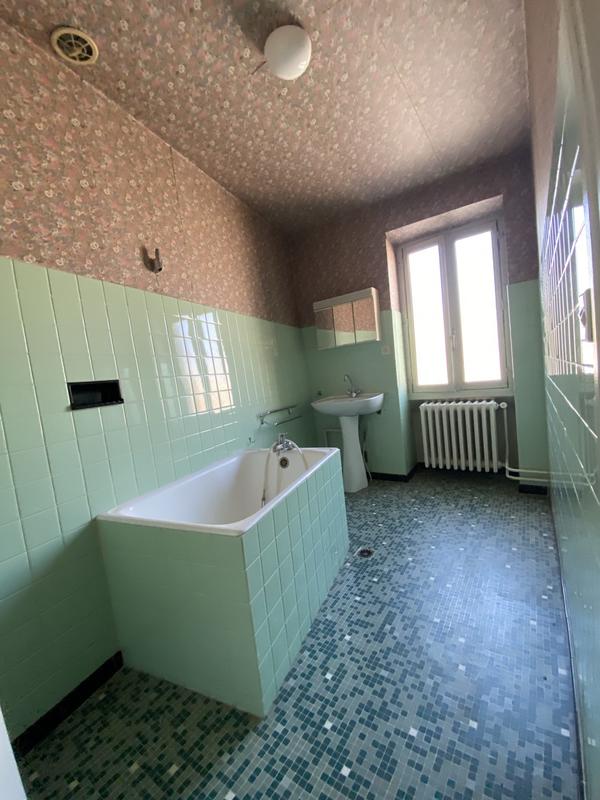 Maison traditionnelle - 125 m² - 5 pièces