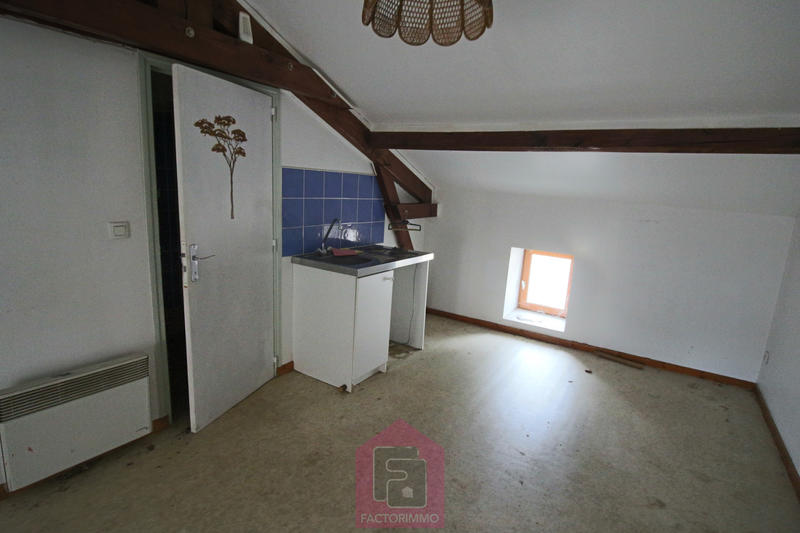 Maison - 187 m² - 9 pièces