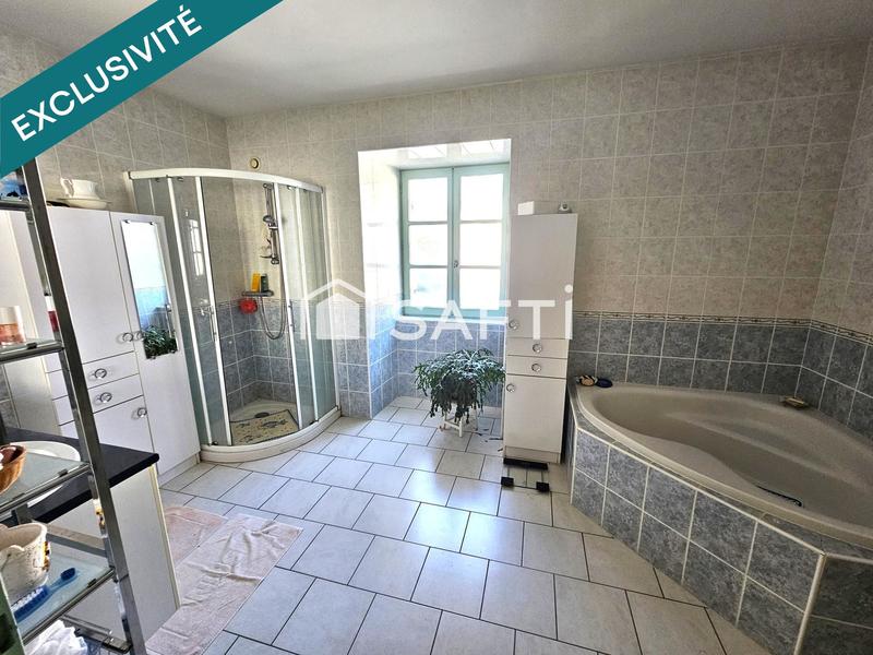 Maison - 205 m² - 8 pièces