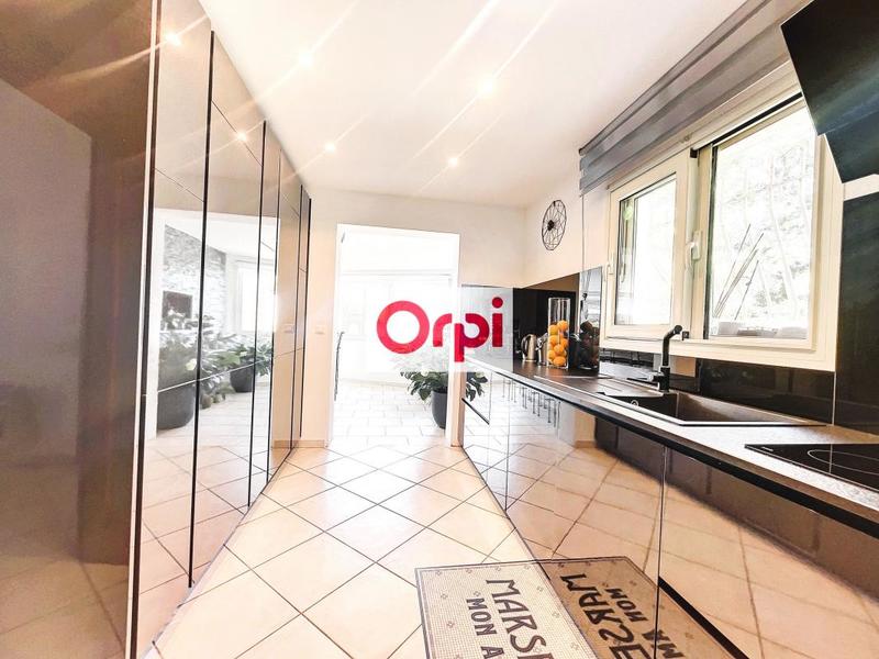 Villa - 220 m² - 7 pièces