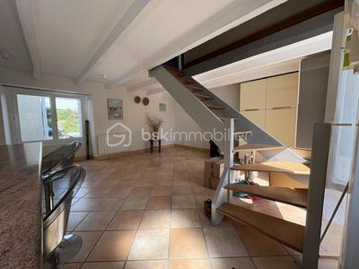 Maison - 94 m² - 5 pièces