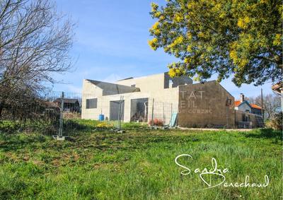 Maison - 180 m² - 6 pièces