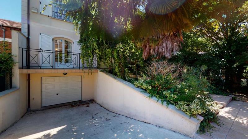 Chambre - 12 m² - 6 pièces