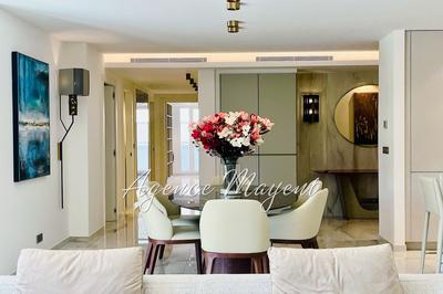 Appartement - 127 m² - 3 pièces