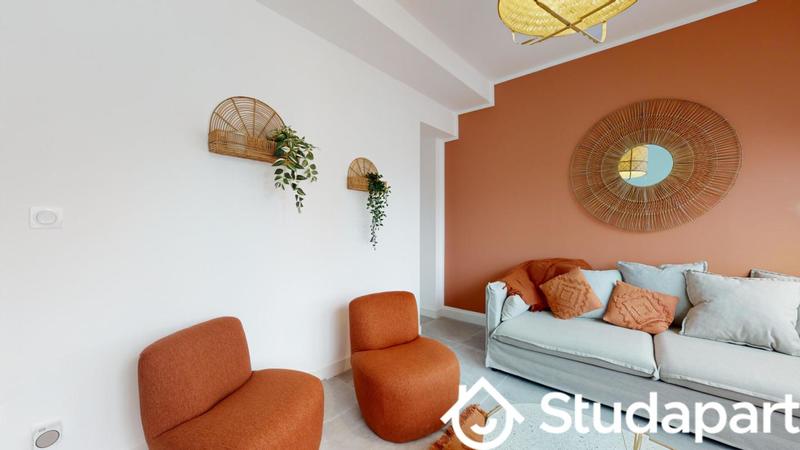 Chambre - 11 m² - 1 pièce