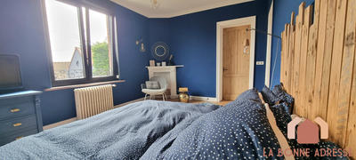 Maison - 251 m² - 7 pièces