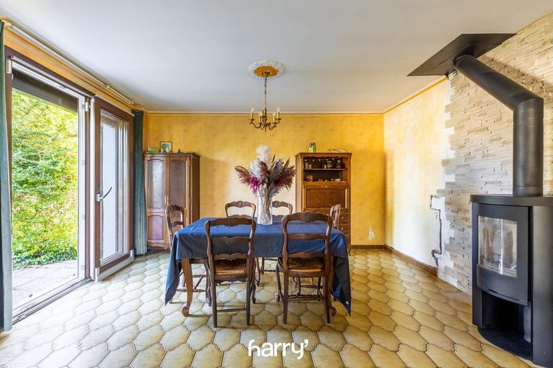 Maison - 183 m² - 7 pièces