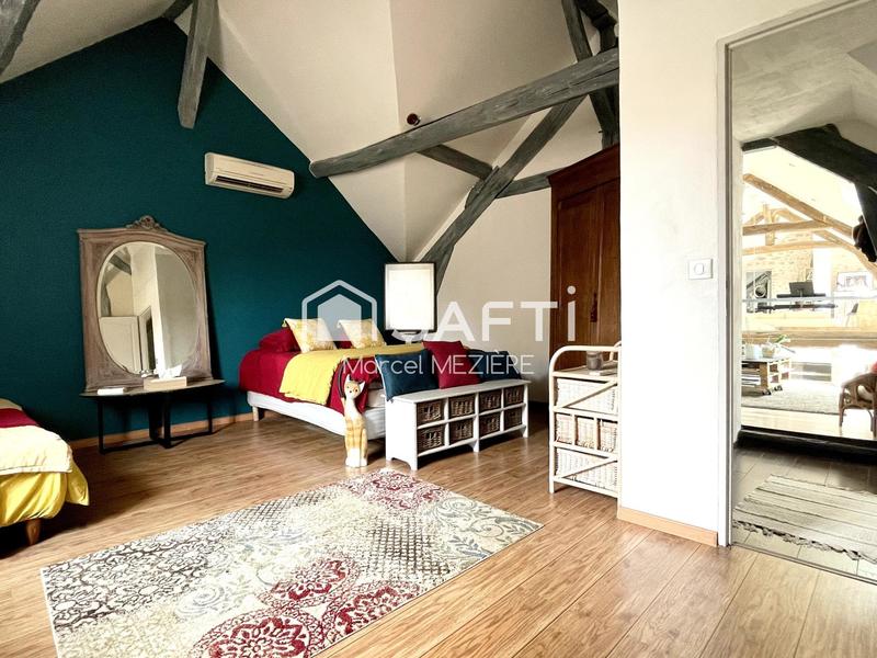 Maison - 285 m² - 8 pièces