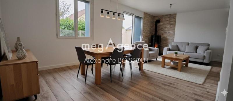 Maison - 105 m² - 4 pièces