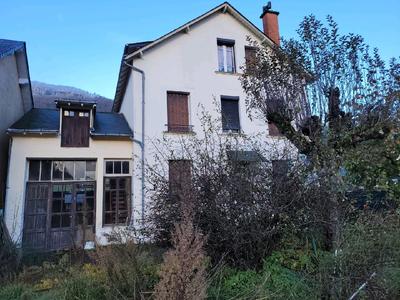Maison - 146 m² - 8 pièces