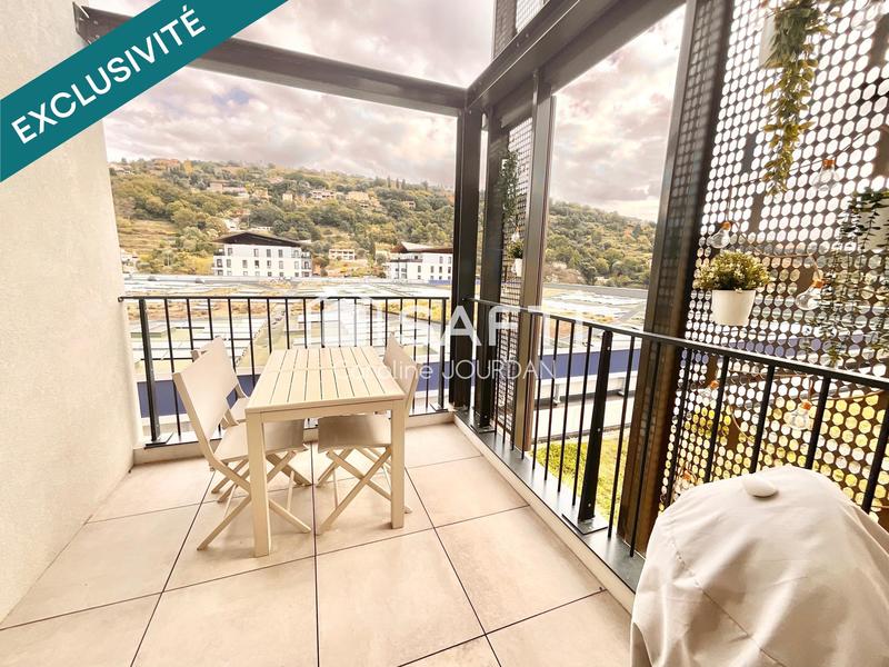 Appartement - 64 m² - 3 pièces