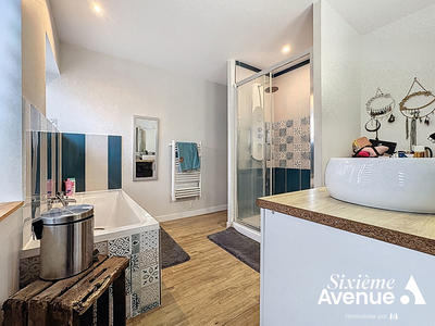 Maison - 96 m² - 4 pièces