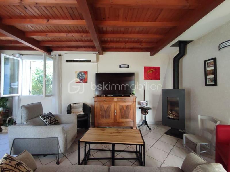 Maison traditionnelle - 104 m² - 5 pièces