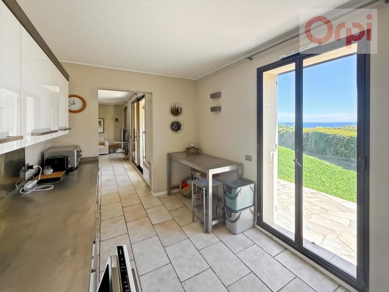 Appartement - 102 m² - 4 pièces