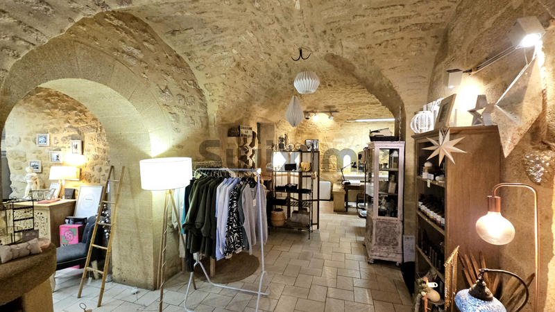 Fonds de commerce - Magasins - 56 m²