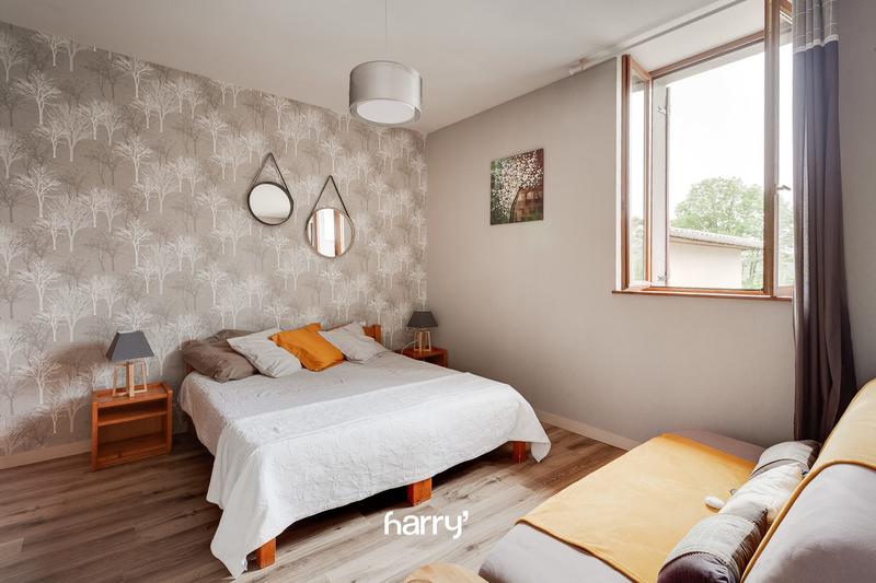 Maison - 548 m² - 13 pièces