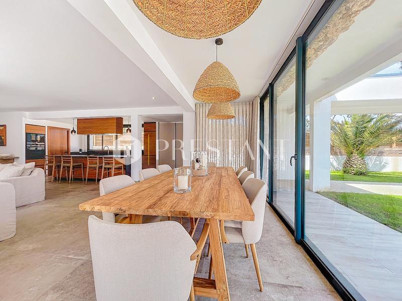 Maison - 160 m² - 5 pièces