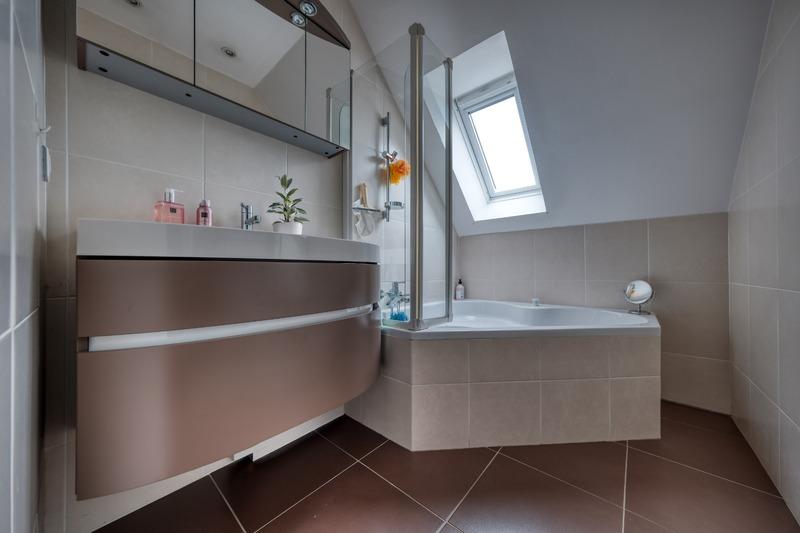 Maison - 122 m² - 6 pièces