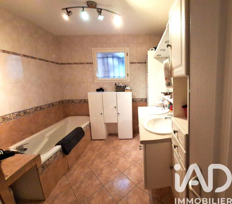 Maison - 145 m² - 7 pièces