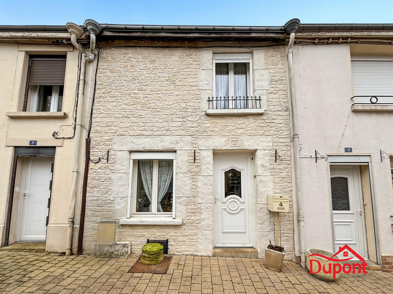 Maison - 80 m² - 5 pièces